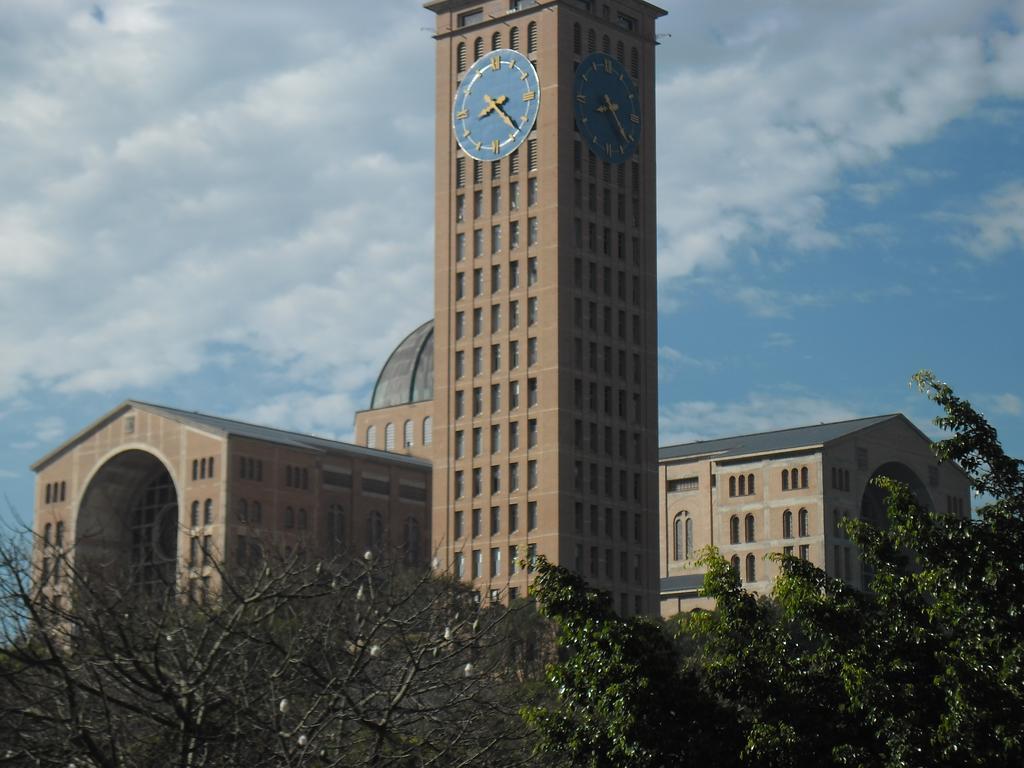 Pousada Santa Terezinha Aparecida  Extérieur photo